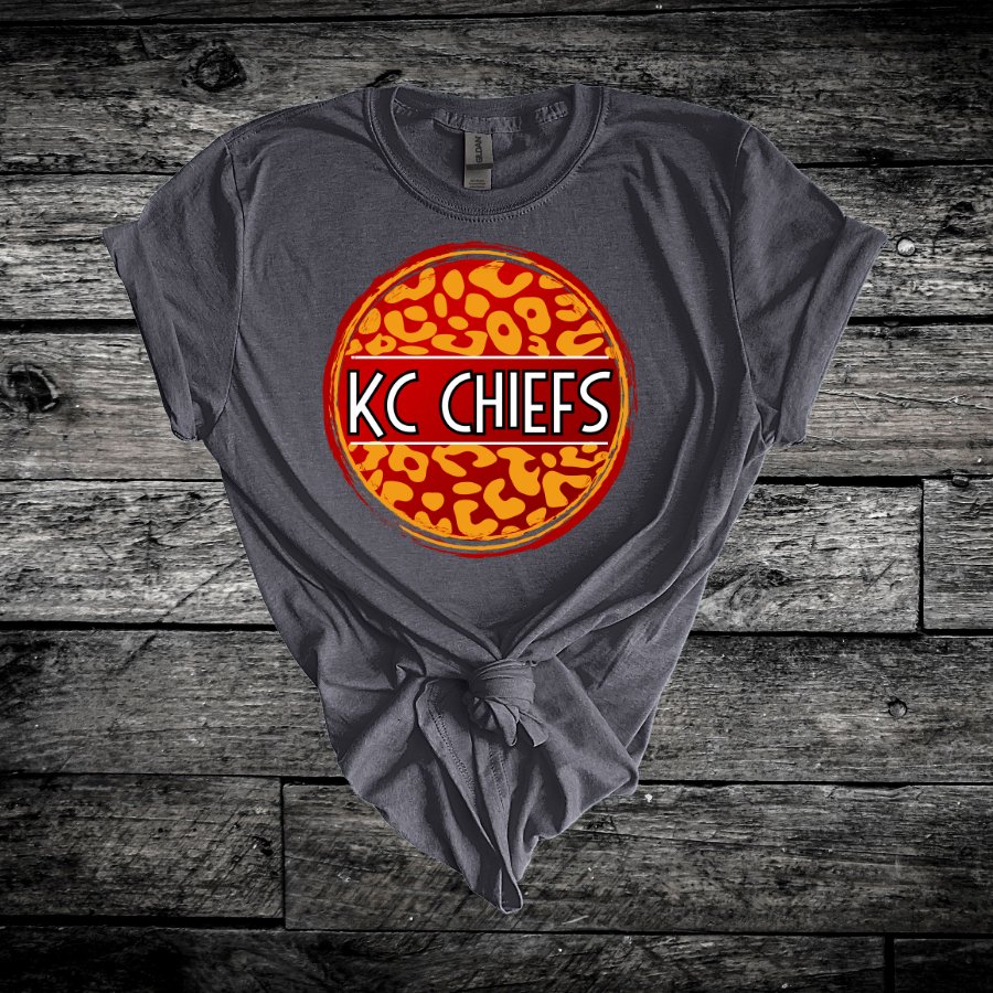 KC Chiefs Cheetah Circle Gildan 64000 - T-Shirt - Positively Sassy - KC Chiefs Cheetah Circle Gildan 64000