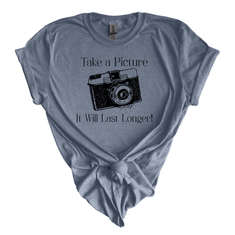 Vintage Camera T-Shirt - Perfect Gift for Photography Lovers, Unisex Tee for Special Occasions, Retro Style Apparel, Unique Present [...] - T-Shirt - Positively Sassy - Vintage Camera T-Shirt - Perfect Gift for Photography Lovers, Unisex Tee for Special Occasions, Retro Style Apparel, Unique Present [...]